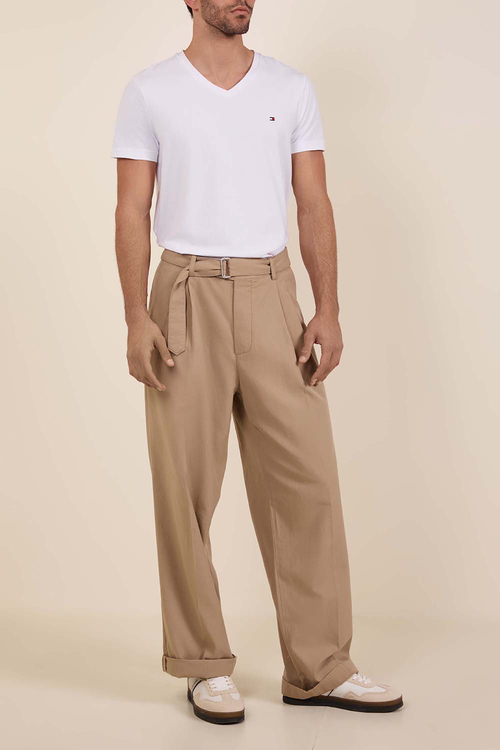 חולצת טי סלים פיט